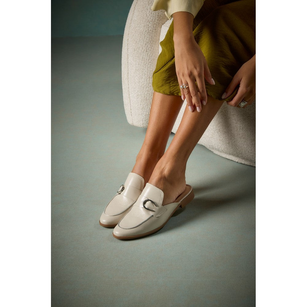 Slip On Ladies Shoes Ivory Hush Puppies Calla Mule