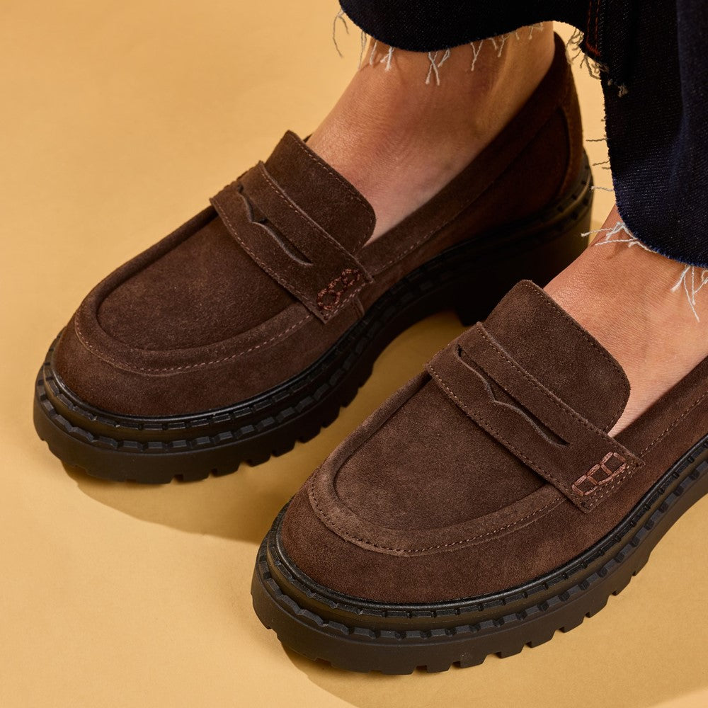 Slip On Ladies Shoes Chocolate Hush Puppies Odessa Loafer