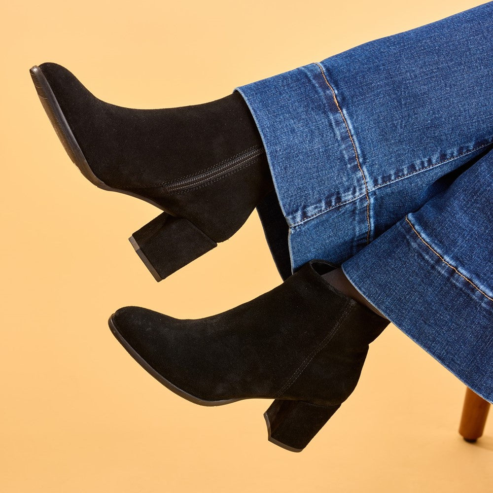 Ladies Ankle Boots Black Hush Puppies CLARIDY SUEDE BOOT