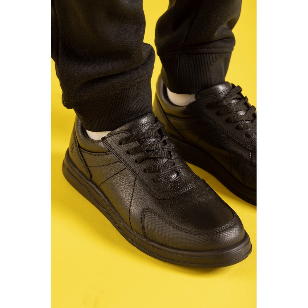 Boys BTS FLFR Black Hush Puppies Robert SNR Shoe