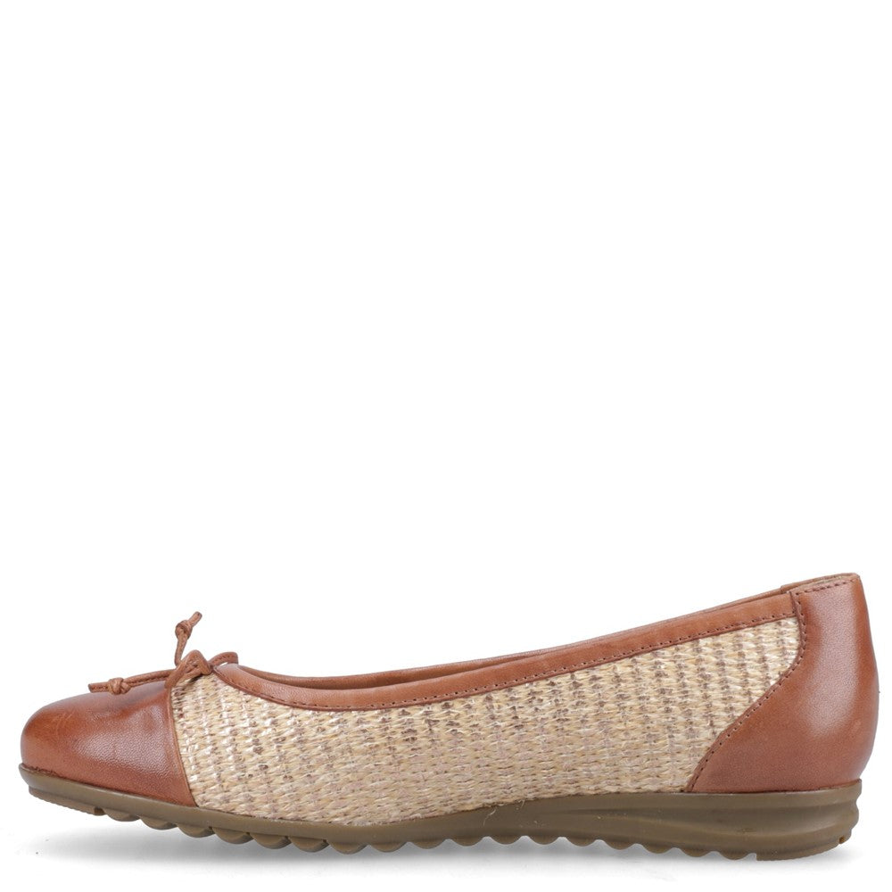 Ballerinas Tan Hush Puppies Laurie Toe Cap Ballerina